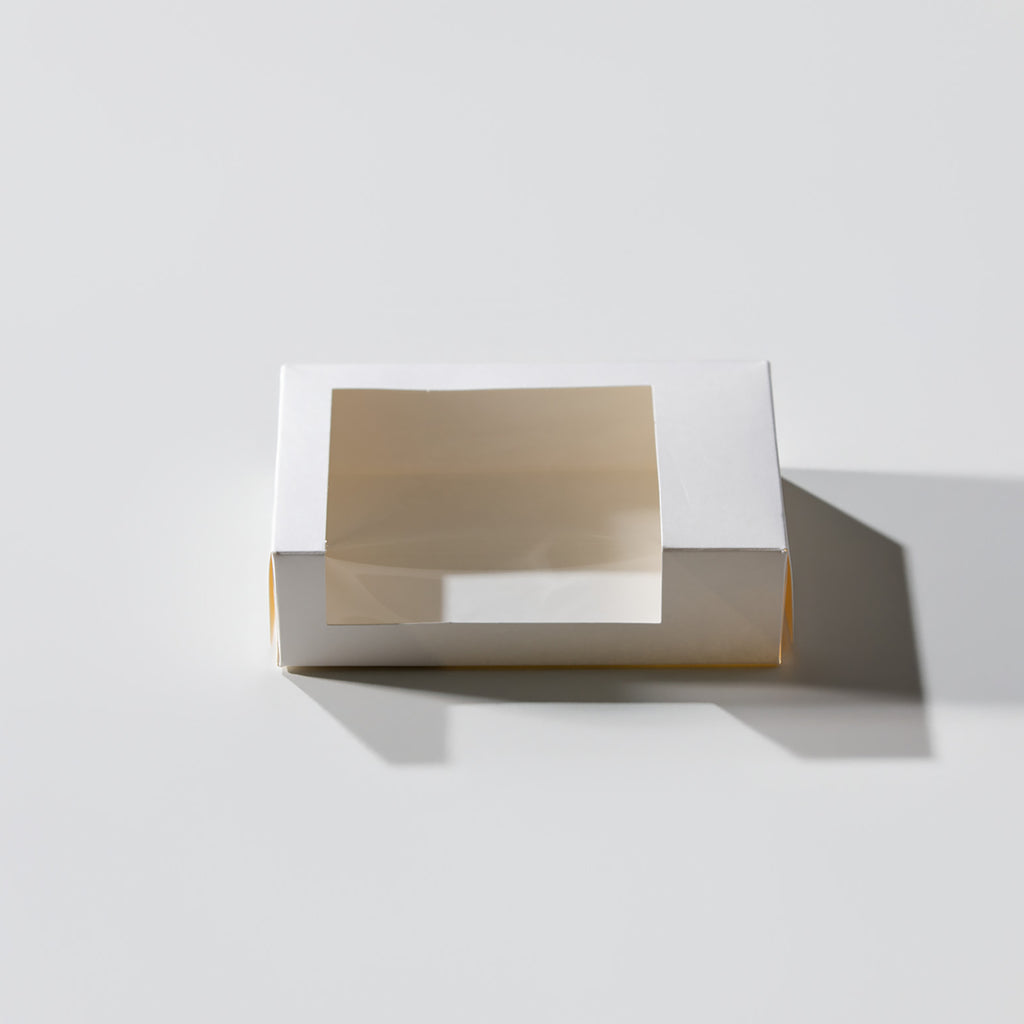 パノラマ窓付きBOX S ホワイト – TAKE PACK